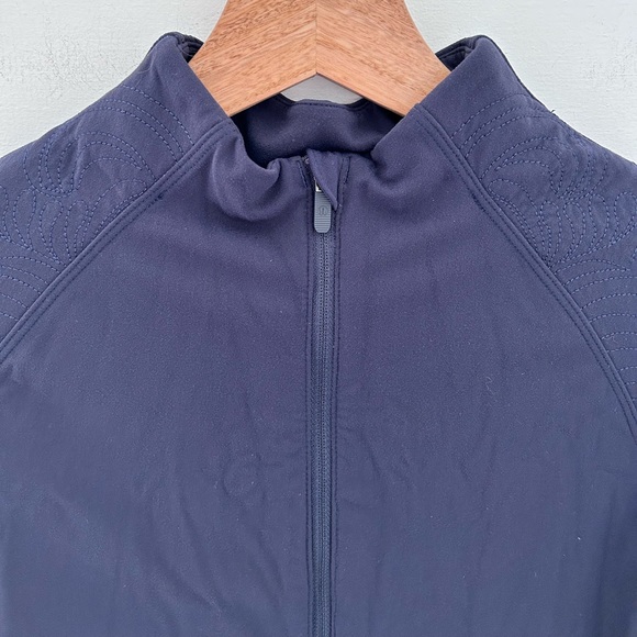 Lululemon Toasty Tech 1/2 Zip - Picture 5 of 9